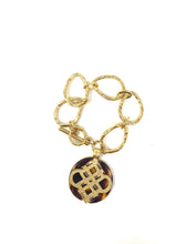 Load image into Gallery viewer, Chunky Golden Chain Bracelet With Large Tortoise Shell Charm
