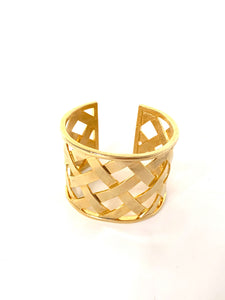 Classic CrissCross Gold tone chunky Cuff bracelet